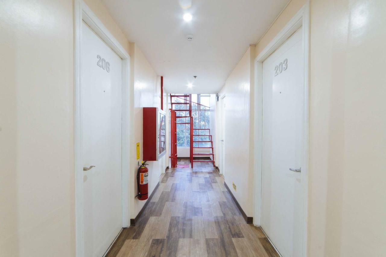 Reddoorz Plus Near Sm Lanang Davao Exterior photo