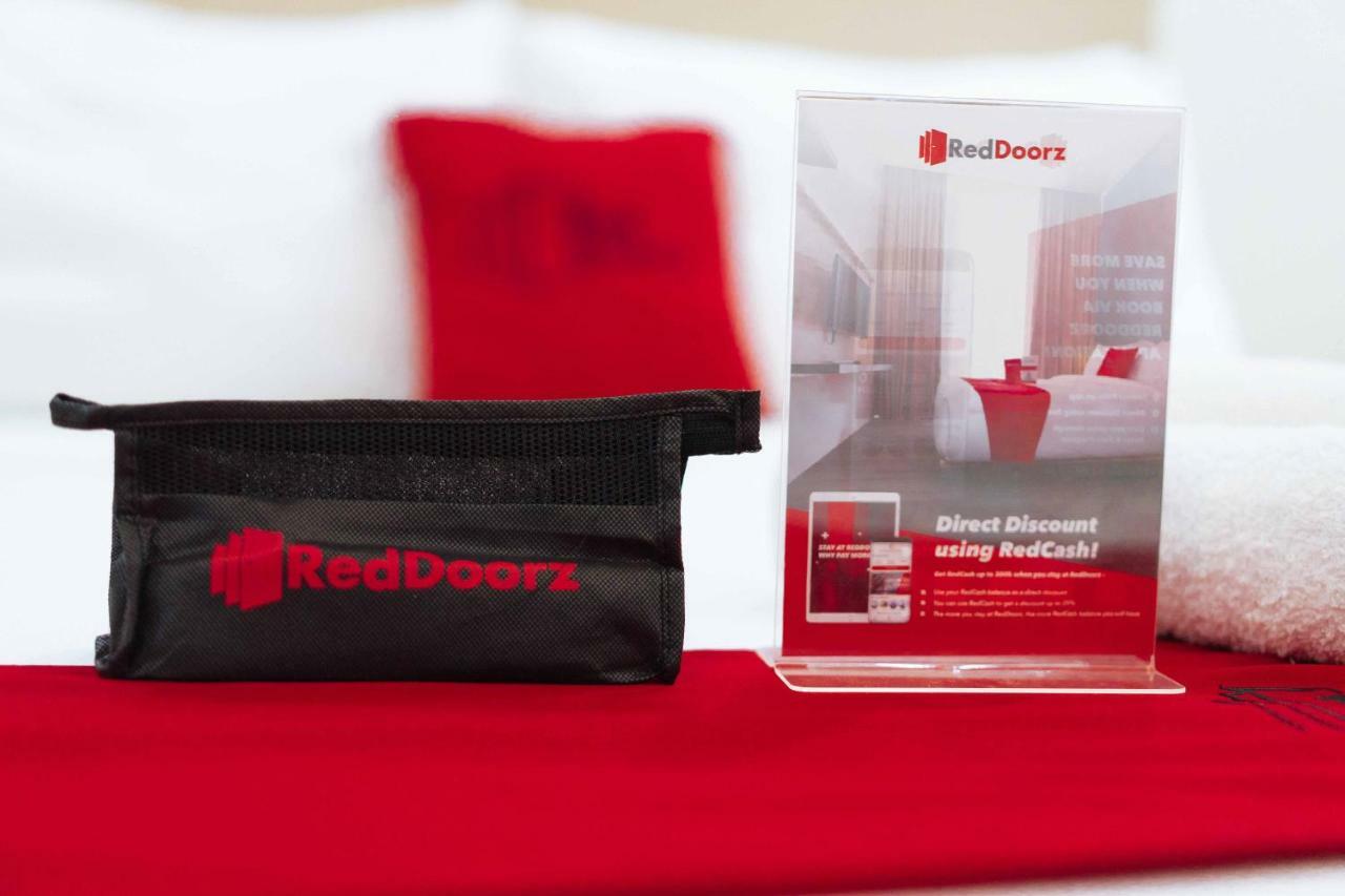 Reddoorz Plus Near Sm Lanang Davao Exterior photo