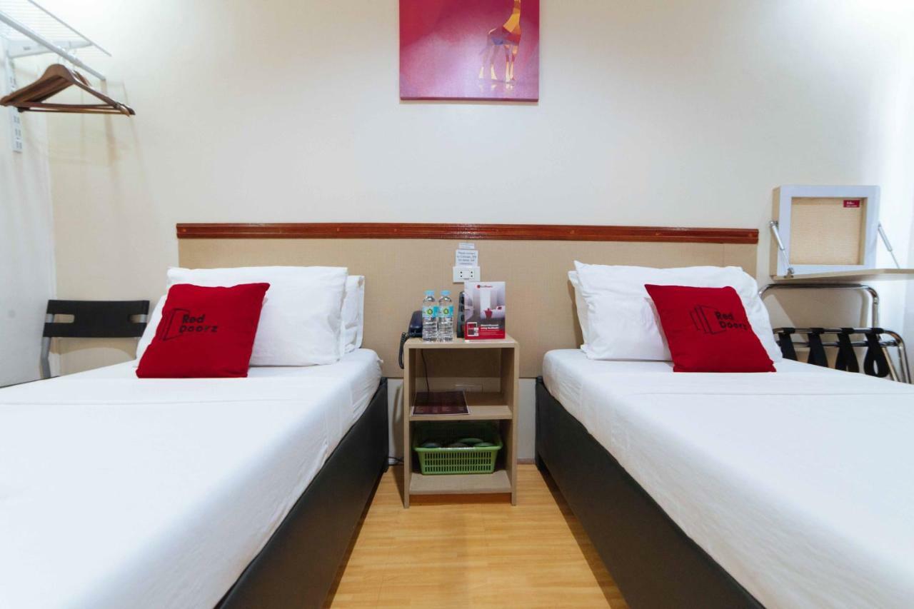Reddoorz Plus Near Sm Lanang Davao Exterior photo